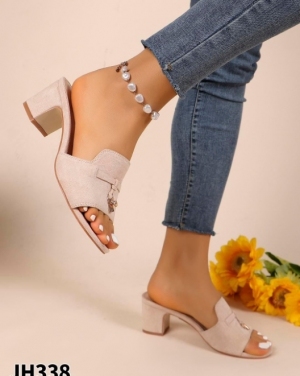 Klapki damskie na obcasie (36-41) JH338 BEIGE