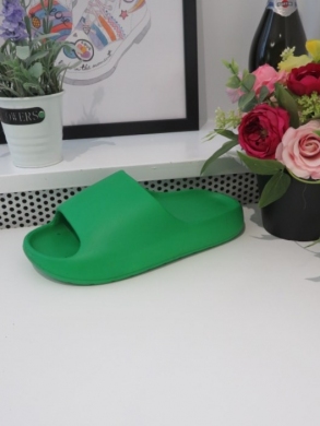Basenówki damskie (36-41) DM600 GREEN