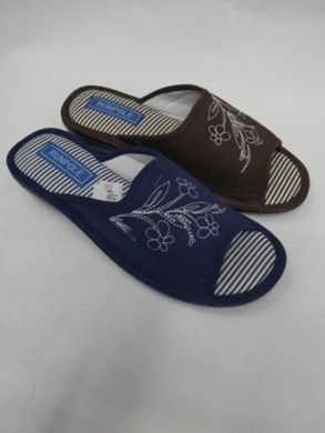 Kapcie damskie (36-41) 0086 MIX