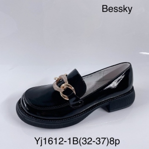 Mokasyny dziewczęce (32-37) YJ1612-1B
