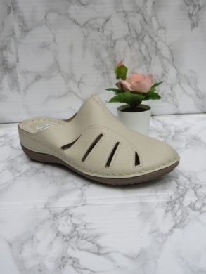 Klapki damskie na koturnie (36-41) K18925 BEIGE