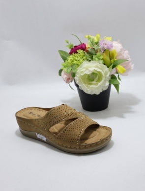 Klapki damskie na koturnie (36-41) 8-130 CAMEL
