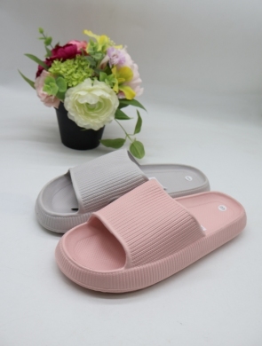Basenówki damskie (36-43) HB8213 MIX