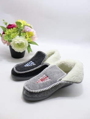 Kapcie damskie ocieplane (37-42) B024-ZM MIX