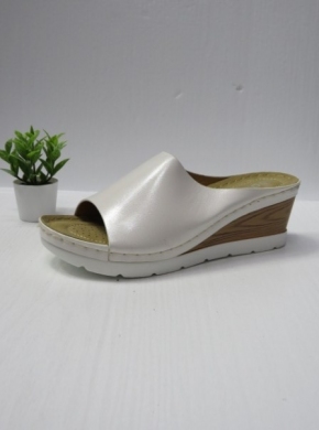 Klapki damskie na koturnie (36-41) N22-897 WHITE