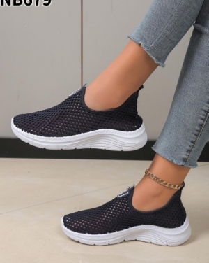 Tenisówki damskie (36-41) NB679