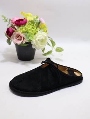Klapki damskie na płaskim (36-41) K-324-1 BLACK-SKÓRA