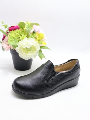 Półbuty damskie na koturnie (36-41) C-09 BLACK