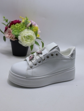 Buty sportowe damskie na płaskim (37-40) 85-968 SILVER