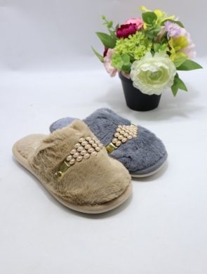 Kapcie damskie ocieplane (37-42) E636 MIX