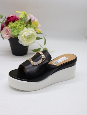 Klapki damskie na koturnie (36-41) 9920 BLACK