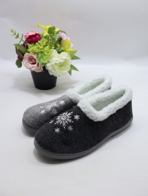 Kapcie damskie ocieplane (37-42) B041-ZM MIX