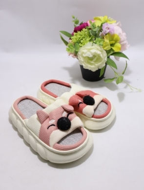 Kapcie damskie (36-41) E801 MIX