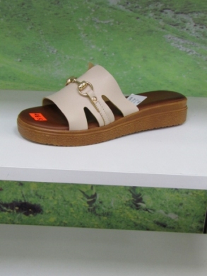 Klapki damskie na płaskim (36-41) M8710 BEIGE