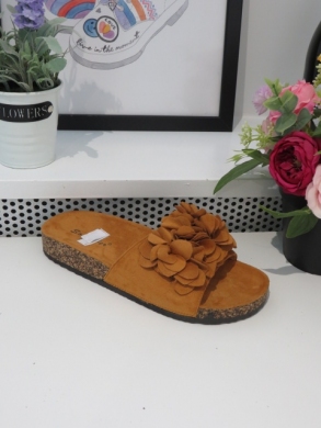 Klapki damskie na płaskim (36-41) TL8-110 CAMEL