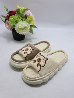 Kapcie damskie (36-41) 5806 MIX