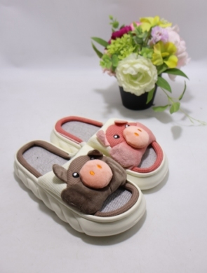 Kapcie damskie (36-41) E766 MIX