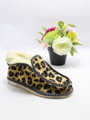 Kapcie damskie ocieplane (37-41) 237A