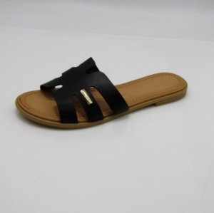 Klapki damskie na płaskim (36-41) DM62 BLACK