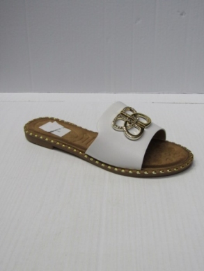 Klapki damskie na płaskim (36-41) DM100 WHITE