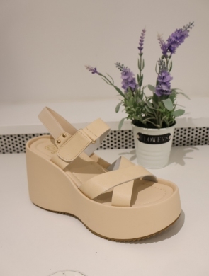 Sandały damskie na koturnie (36-41) 11206 BEIGE