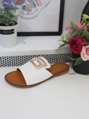 Klapki damskie na płaskim (36-41) M13 WHITE
