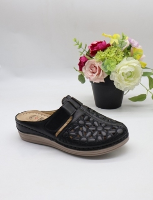 Klapki damskie na płaskim (36-41) 6928-1 BLACK