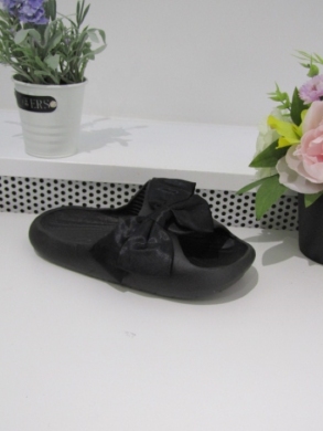 Klapki damskie na płaskim (36-41) 138-LS BLACK