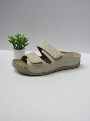 Klapki damskie na koturnie (36-42) CC2222 BEIGE