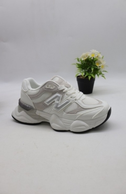 Buty sportowe damskie na płaskim (36-41) 906 WH/GREY