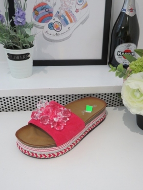 Klapki damskie na koturnie (36-41) 20-378 FUCHSIA