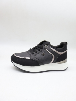 Buty sportowe damskie na płaskim (36-41) J-197 BLACK