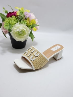 Klapki damskie na obcasie (36-41) 18001 WHITE