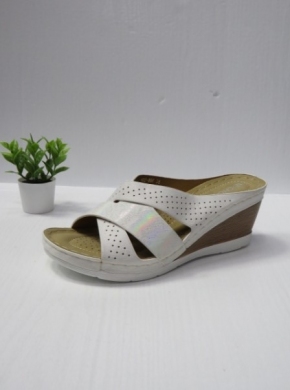 Klapki damskie na koturnie (36-41) N22-896 WHITE