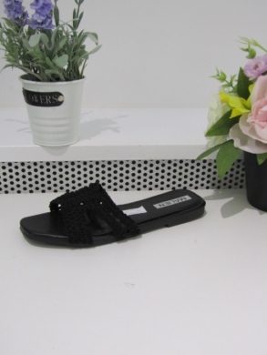 Klapki damskie na płaskim (36-41) C279 BLACK